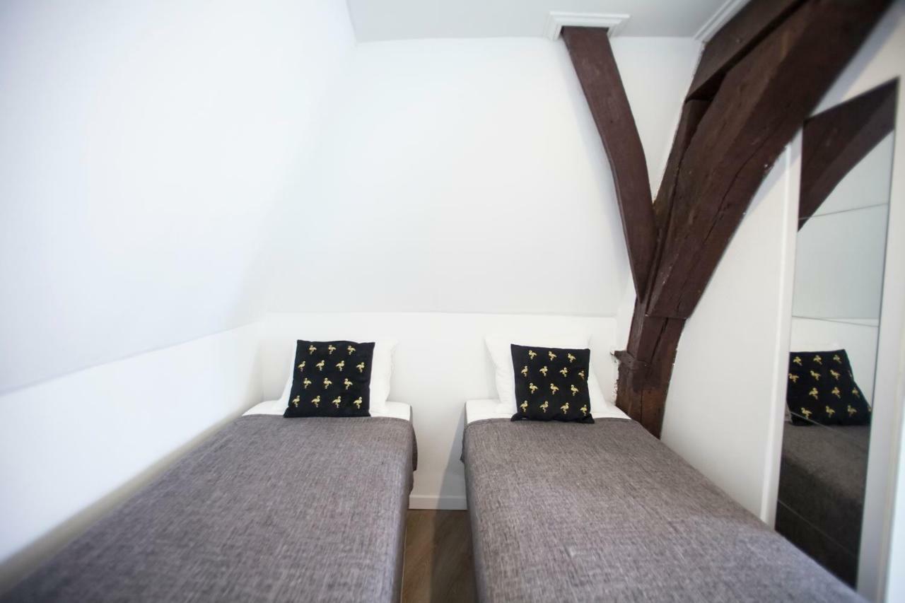 Luxury Suites Cathedral By Rikas Hotels Antwerp Exterior photo