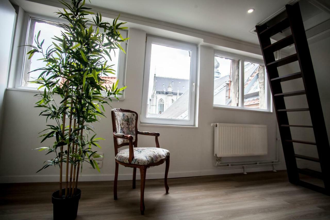 Luxury Suites Cathedral By Rikas Hotels Antwerp Exterior photo