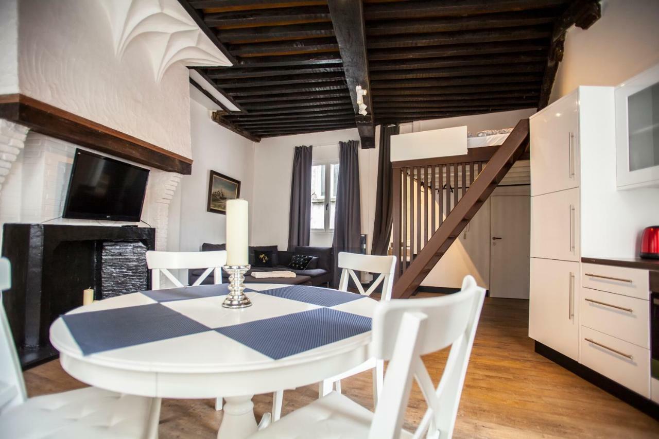Luxury Suites Cathedral By Rikas Hotels Antwerp Exterior photo